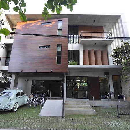 Zzziesta Chiang Mai Acomodação com café da manhã Exterior foto