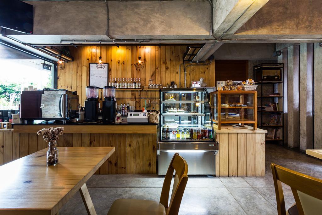 Zzziesta Chiang Mai Acomodação com café da manhã Exterior foto
