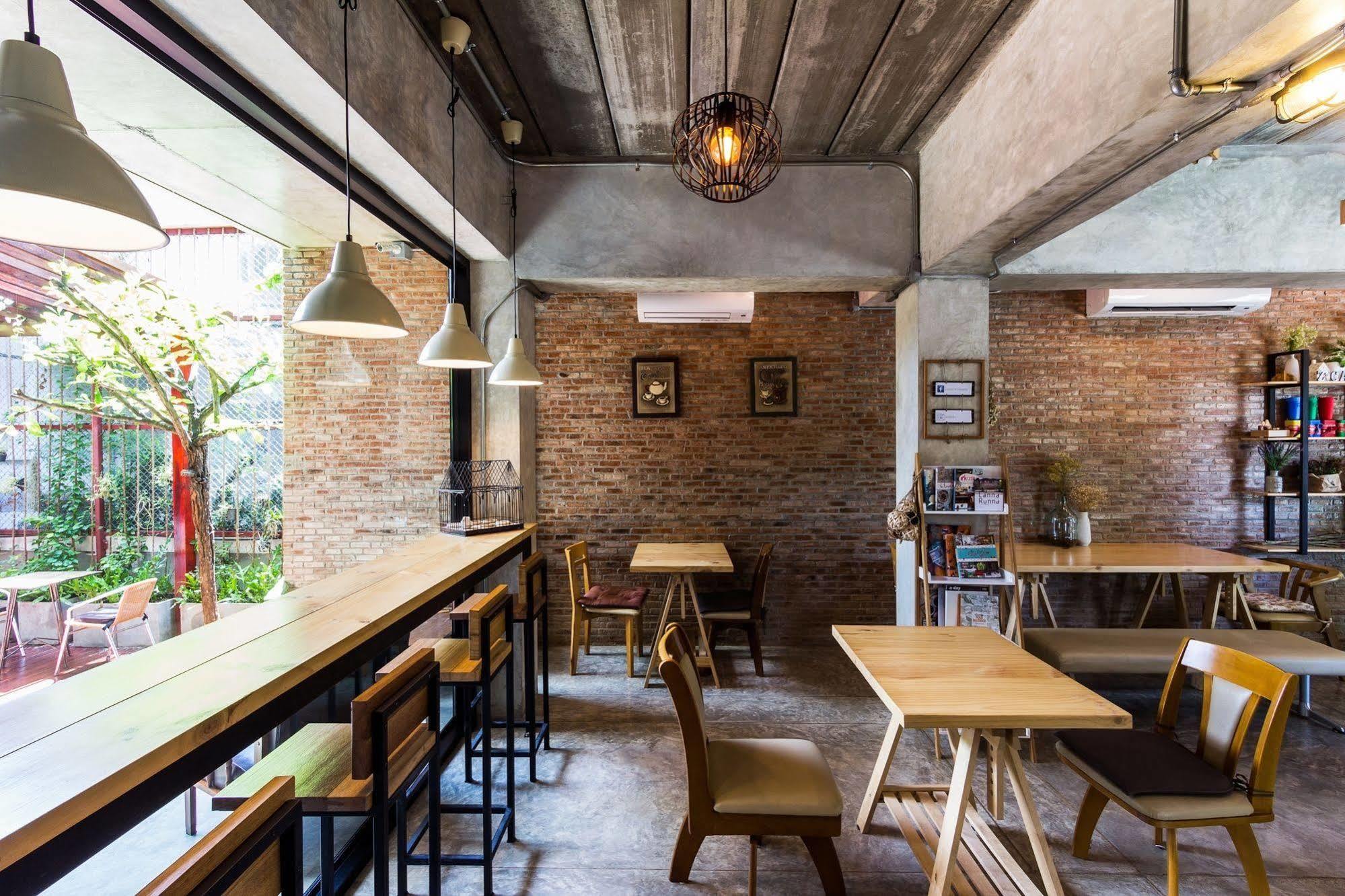 Zzziesta Chiang Mai Acomodação com café da manhã Exterior foto
